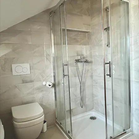 Emona Apartamento *