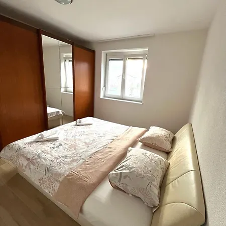 Apartament Emona *